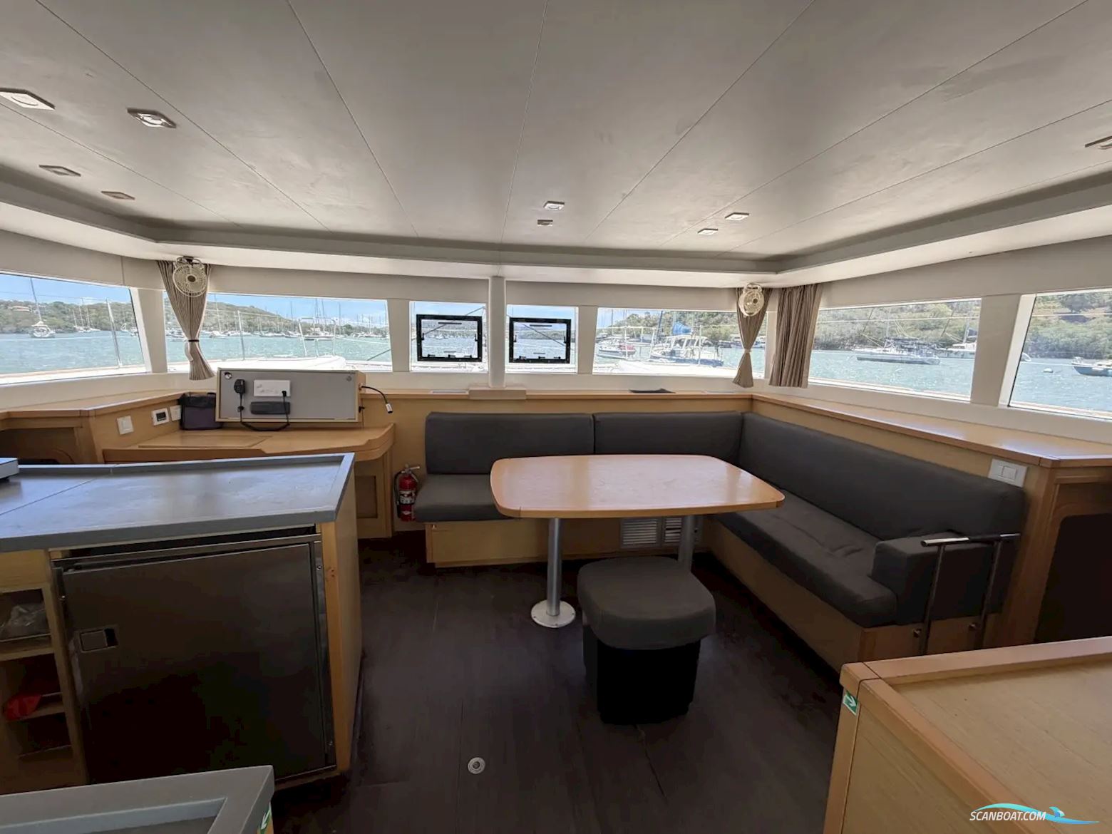 Lagoon 450 F