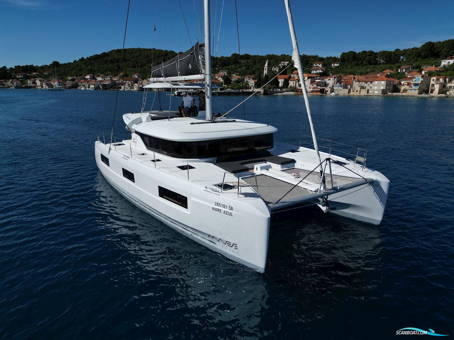 Lagoon 46