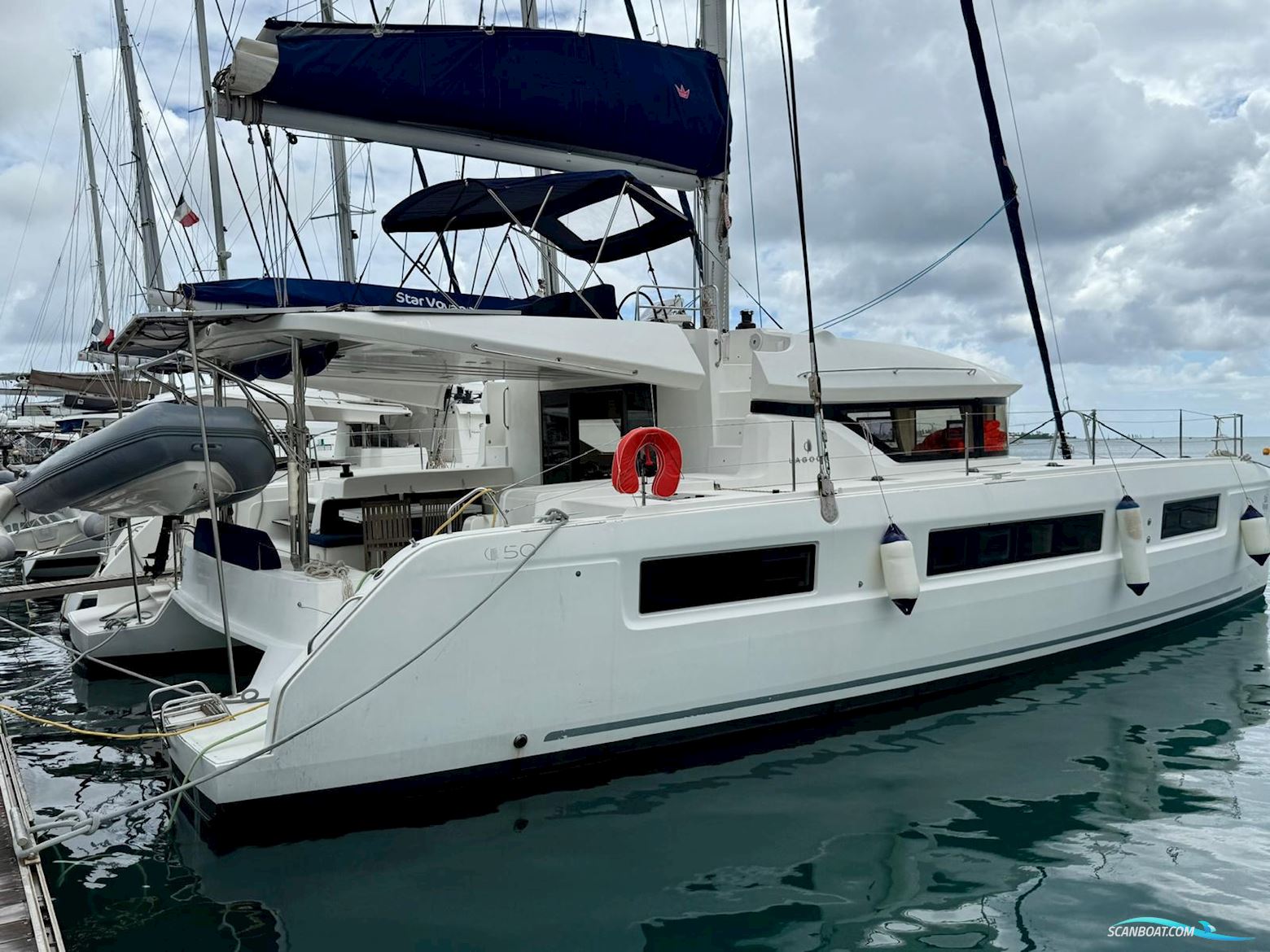 Lagoon 50