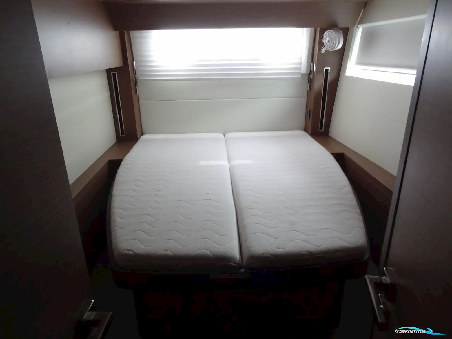 Lagoon 50