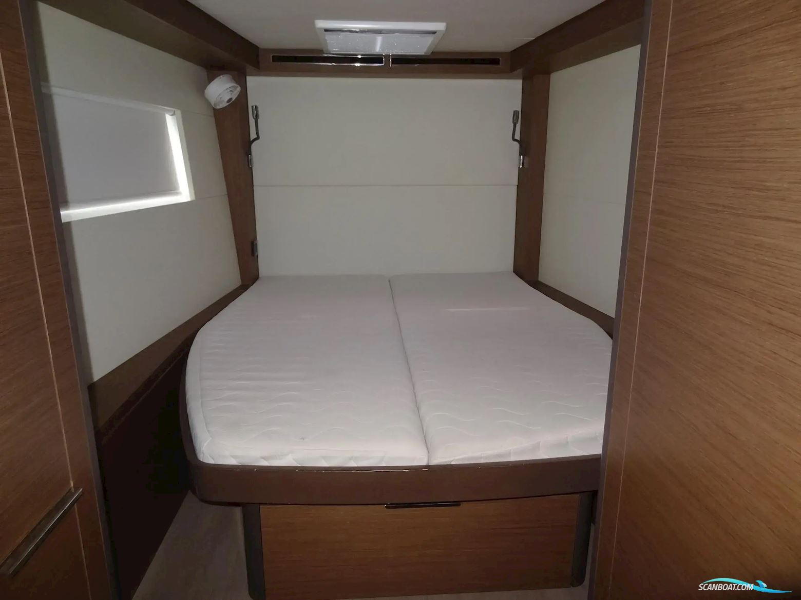 Lagoon 50