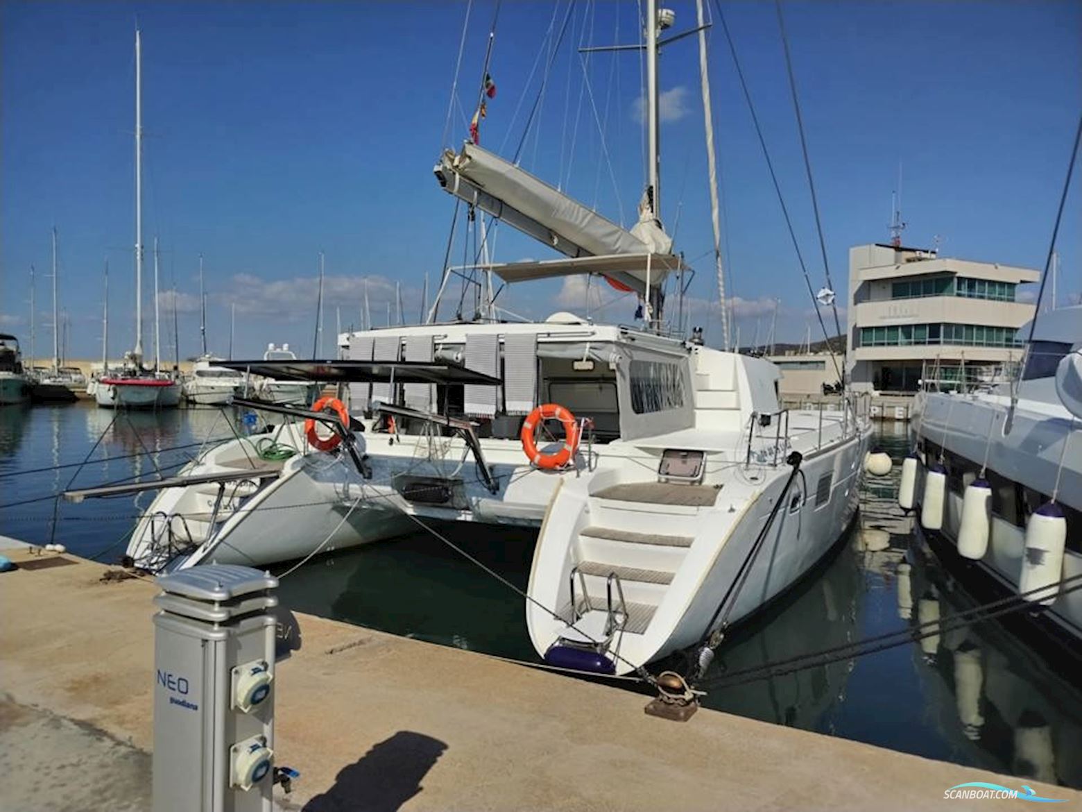 Lagoon 500