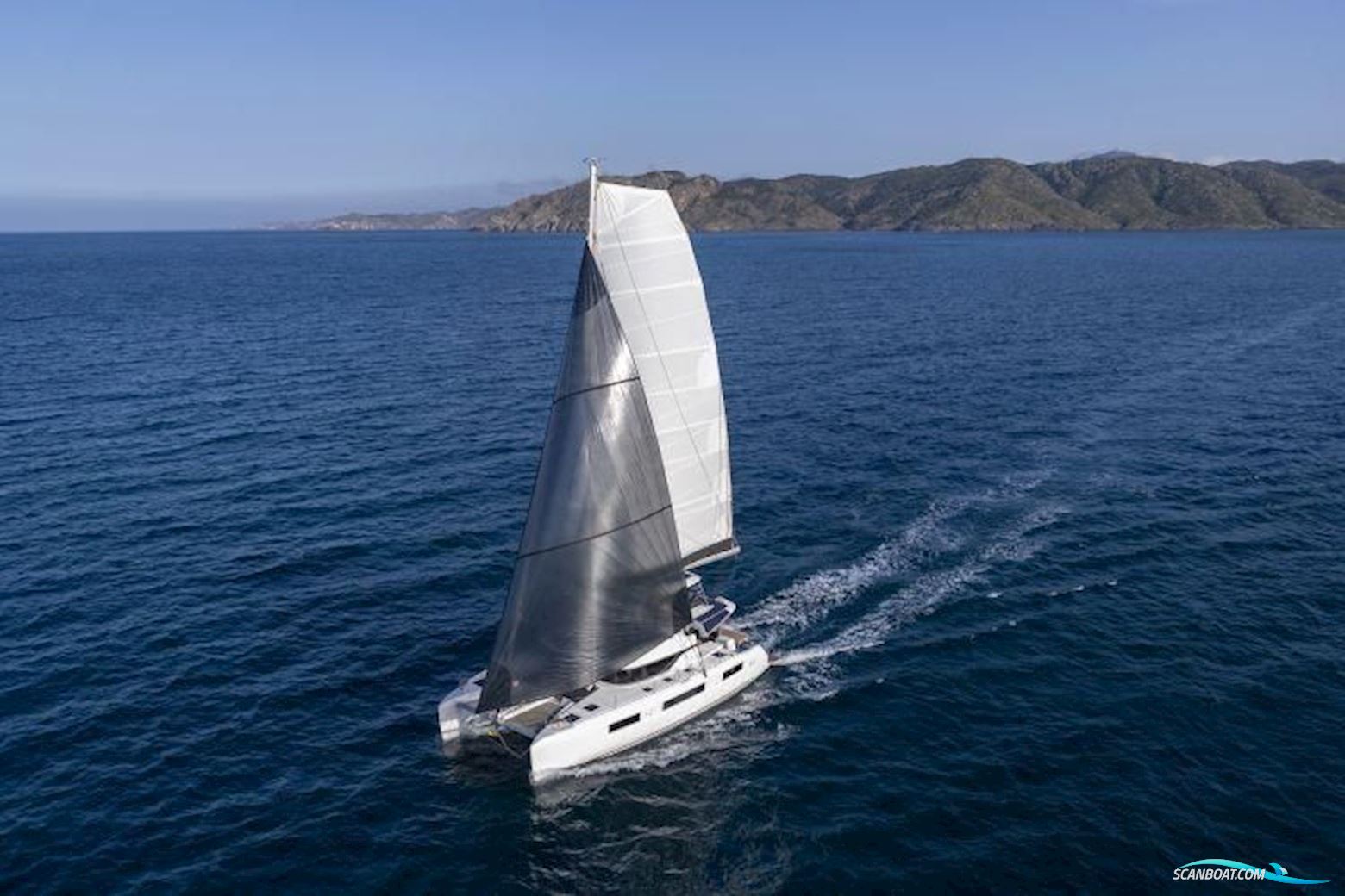 Lagoon 51