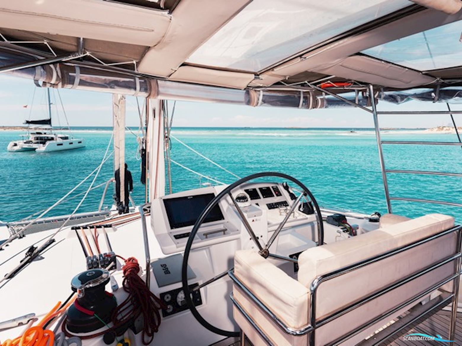 Lagoon 560