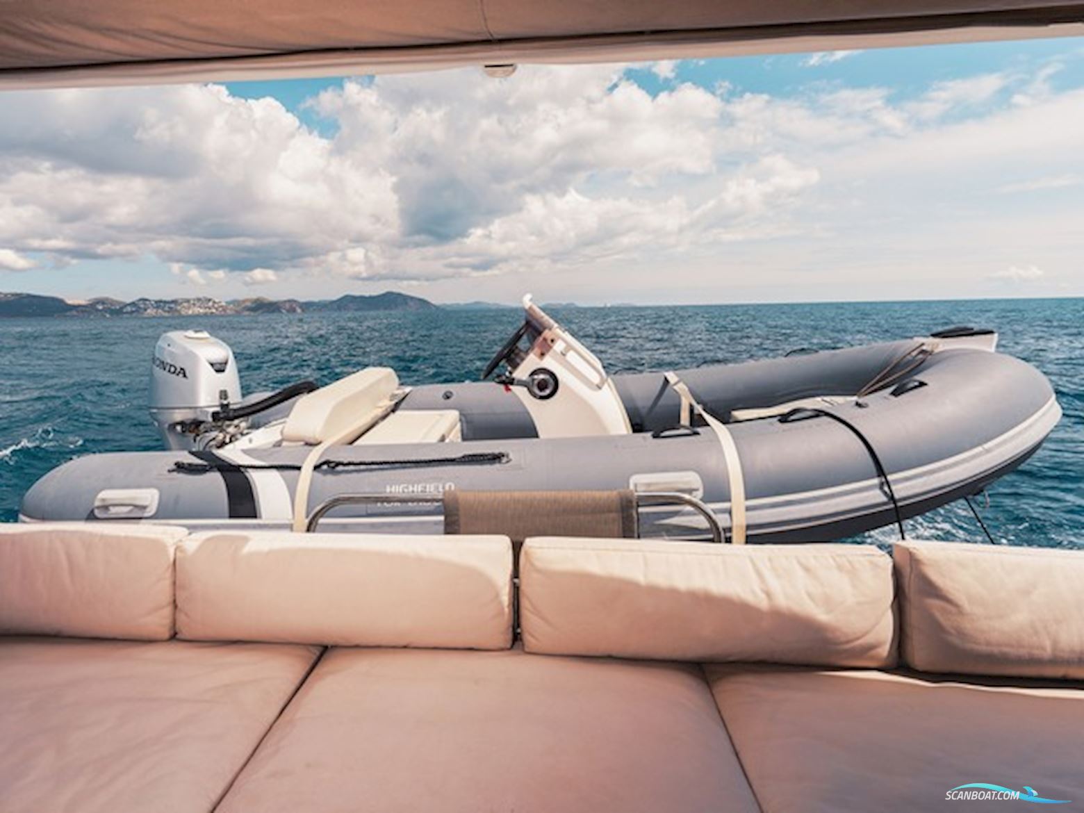 Lagoon 560