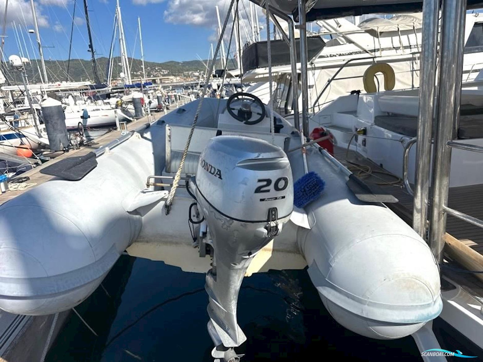 Leopard 51 Powercat