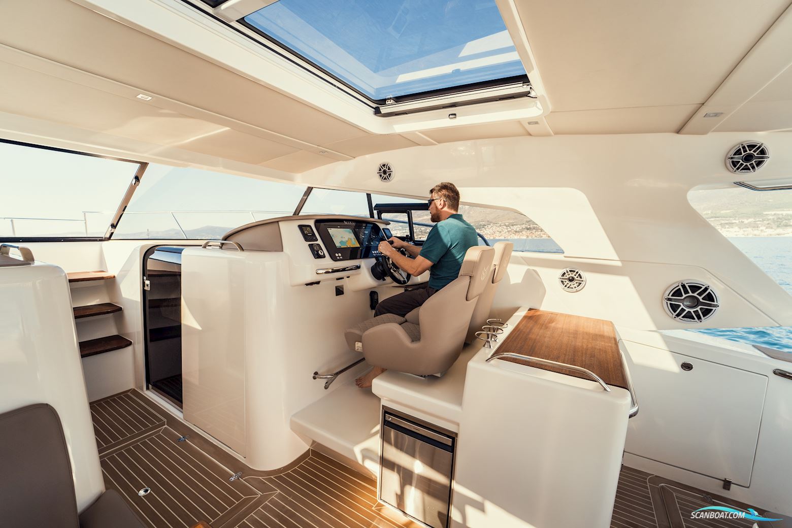 Makai Makai 37 - Neuboot