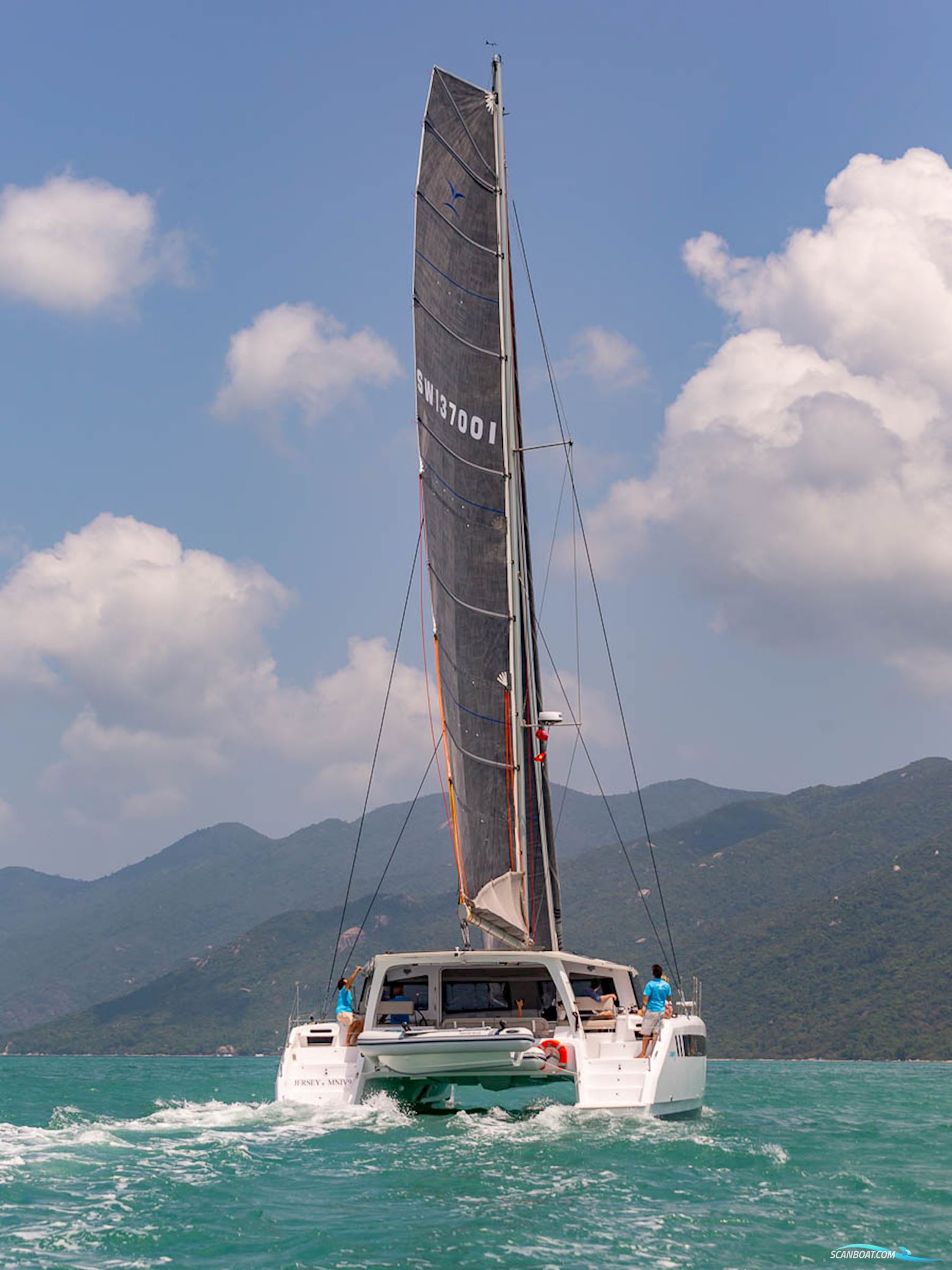 Seawind 1370