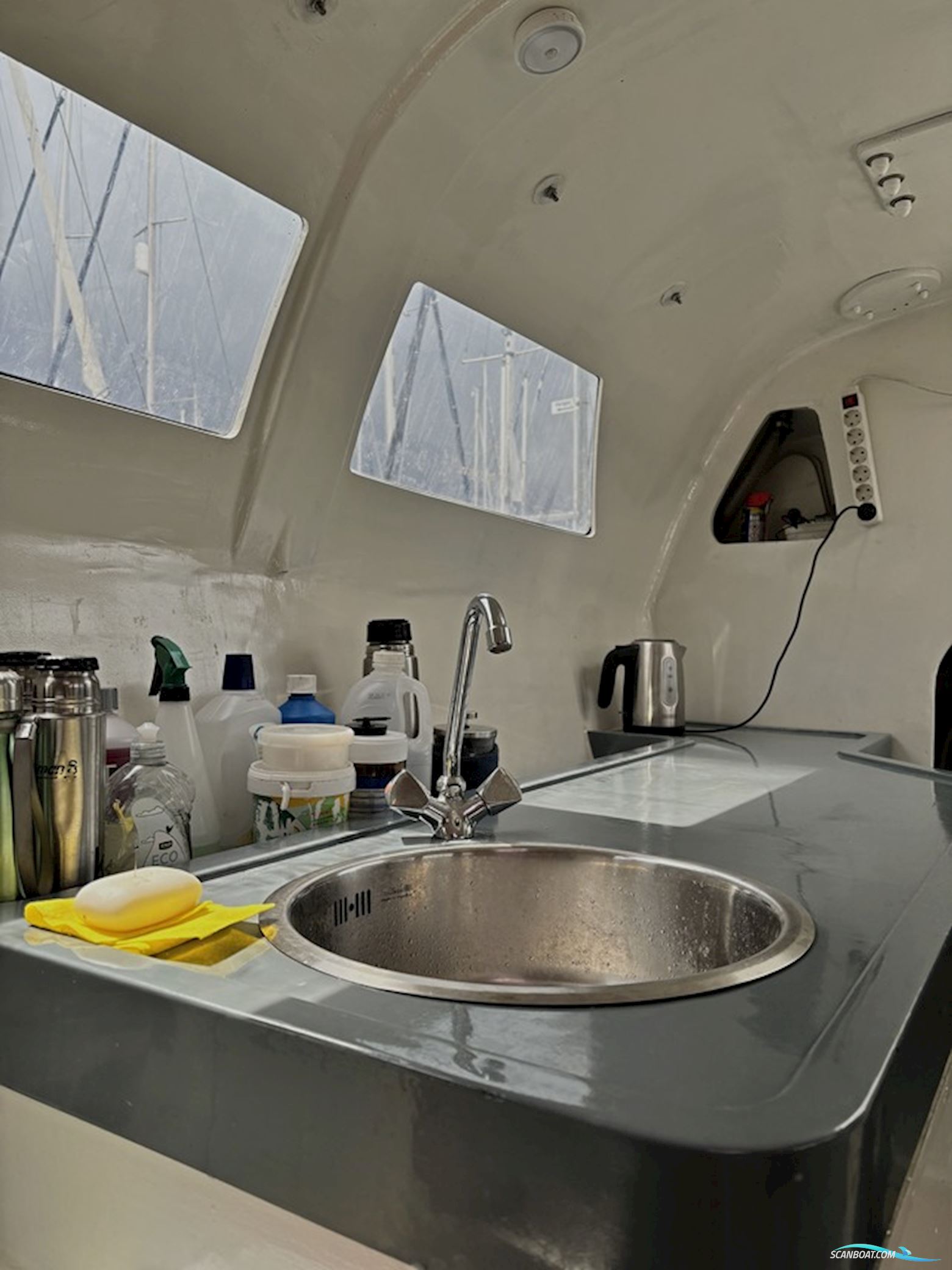 Amateur Farrier F-39 Trimaran