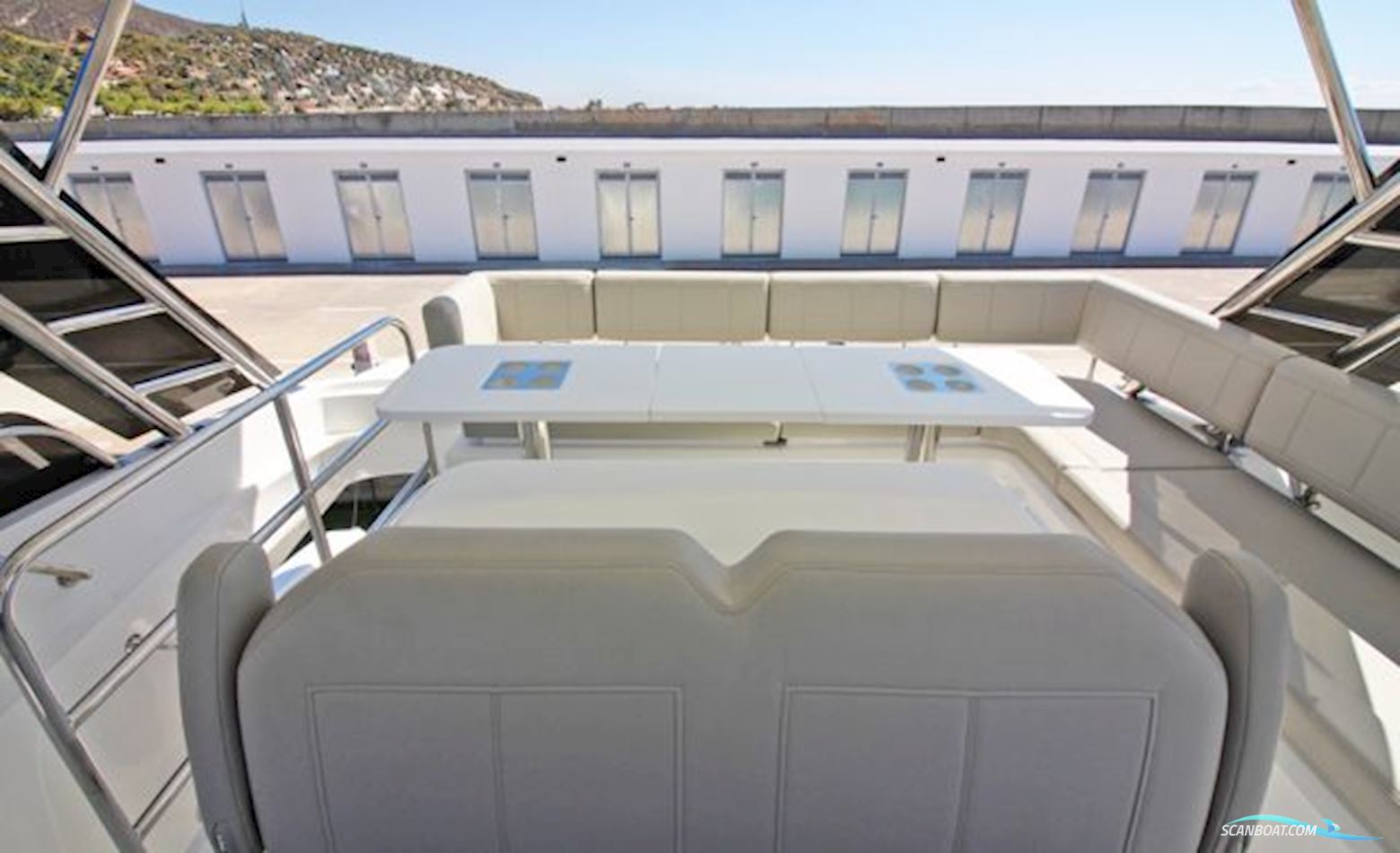 Aquila 42 Owner´s version