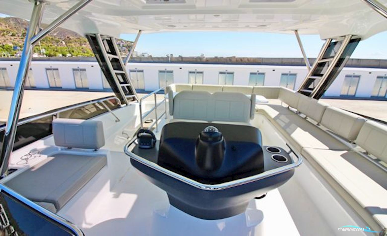 Aquila 42 Owner´s version