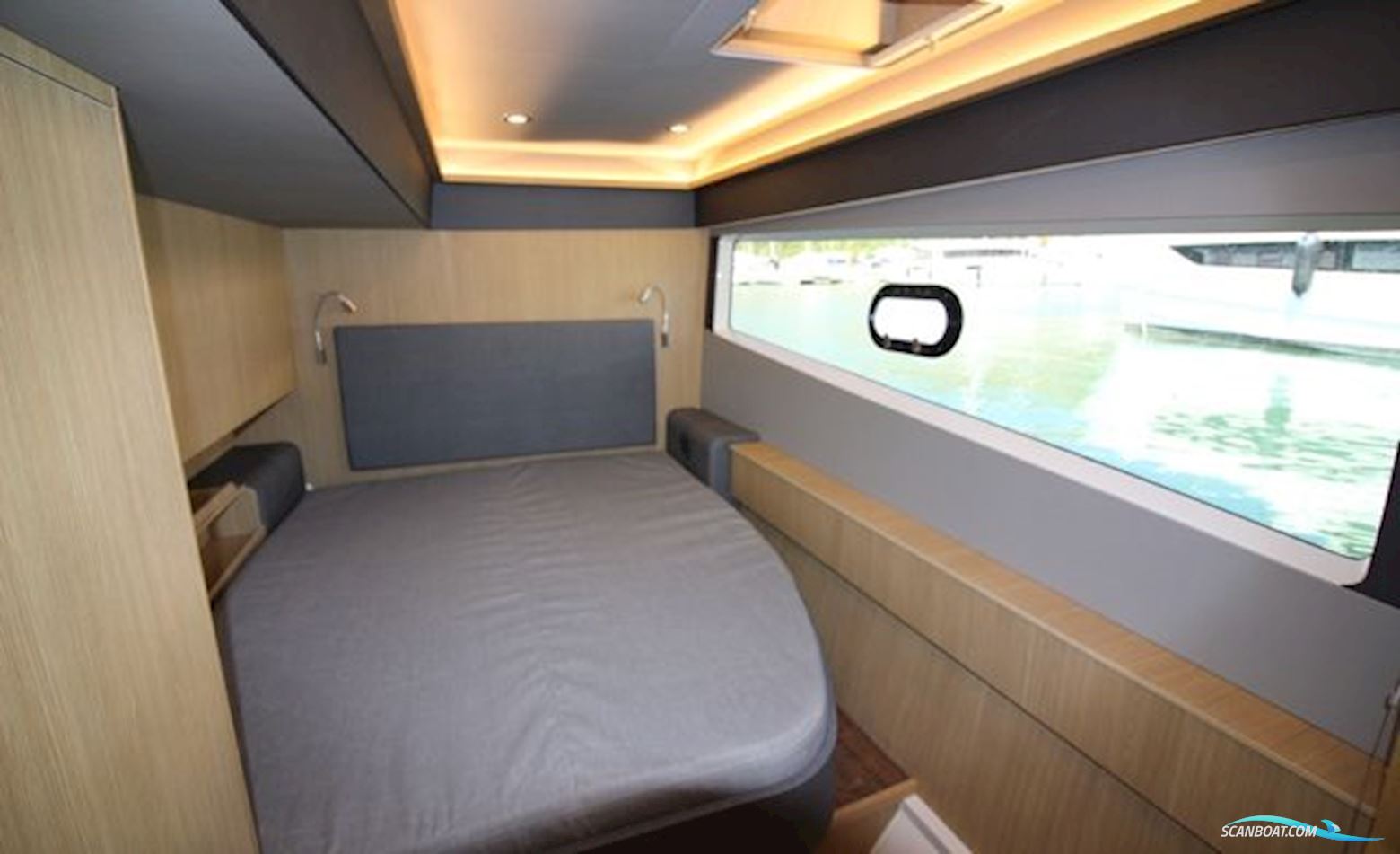 Aquila 42 Owner´s version