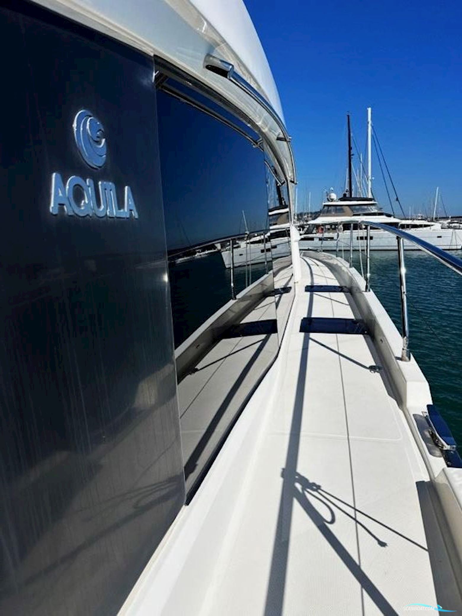 Aquila 54 Yacht
