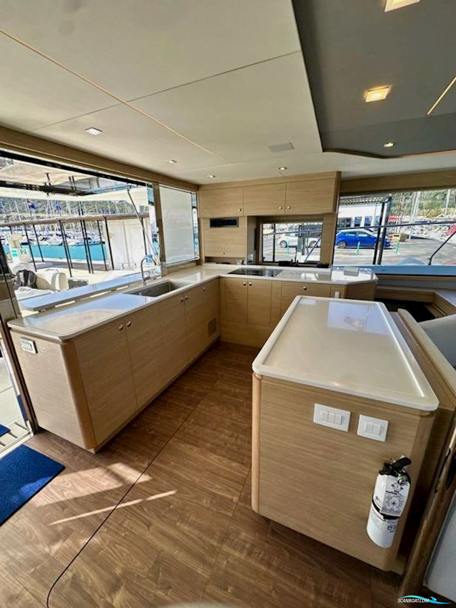 Aquila 54 Yacht