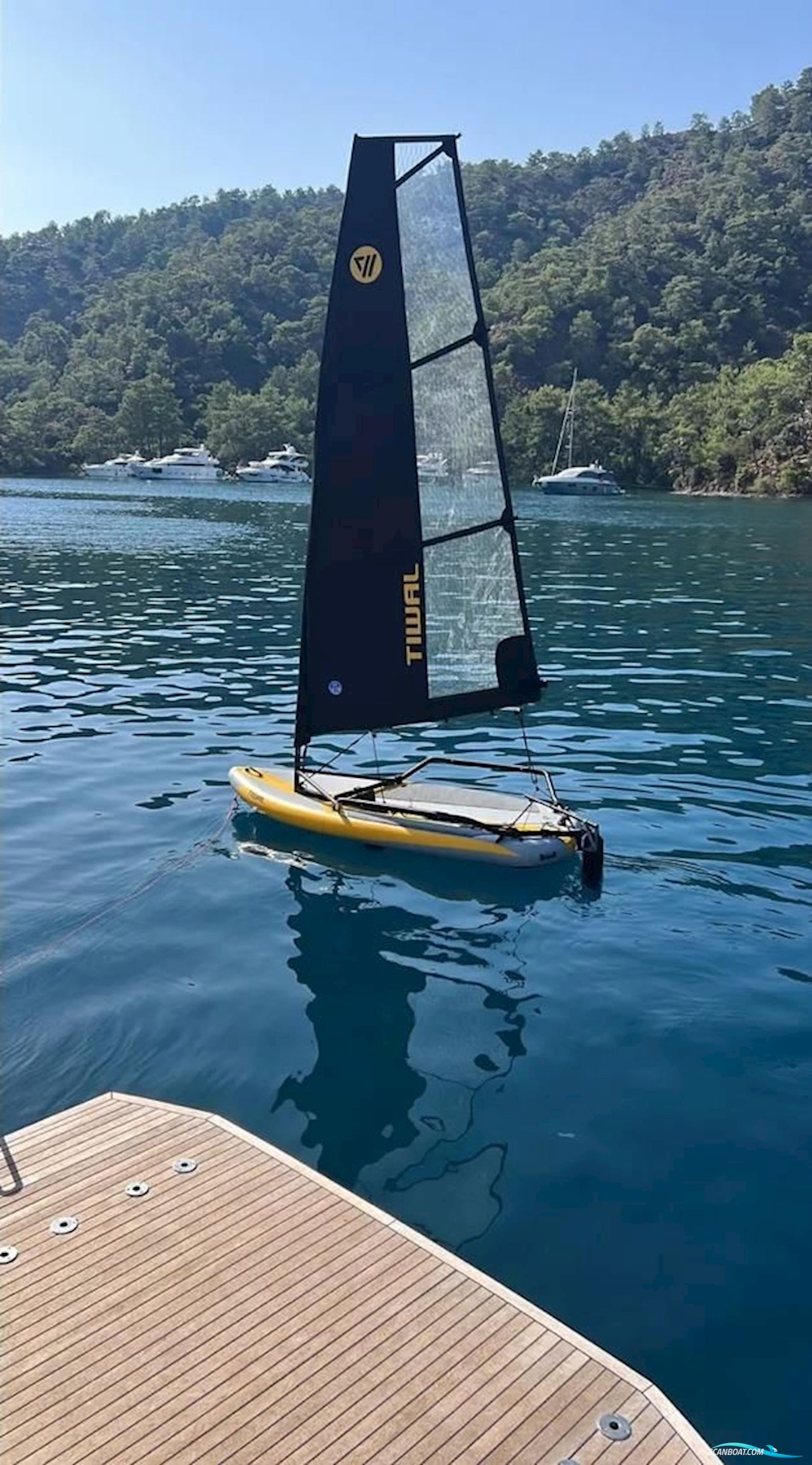 Aquila 54 Yacht