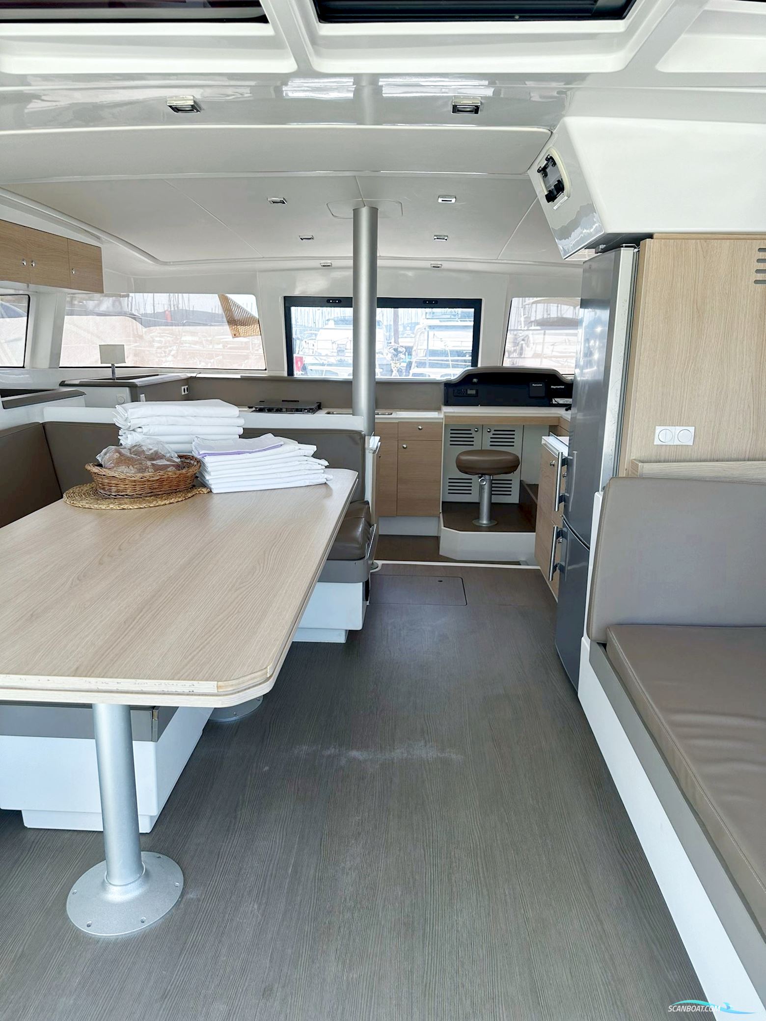 Bali 4.1 2x40hp Yanmar diesel