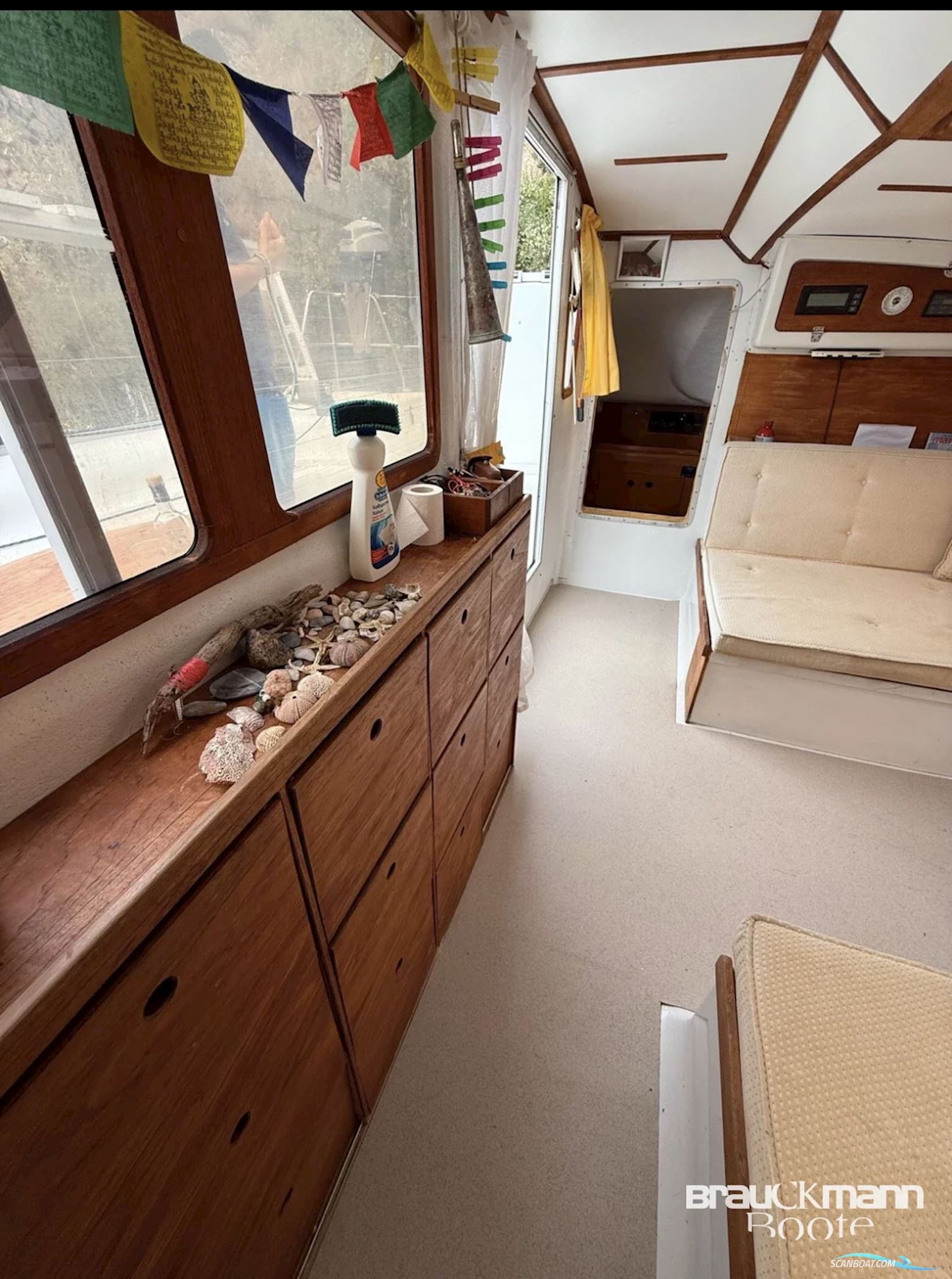 Beneteau Blue 2