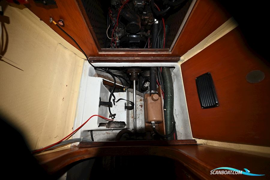 Beneteau Blue II Catamaran