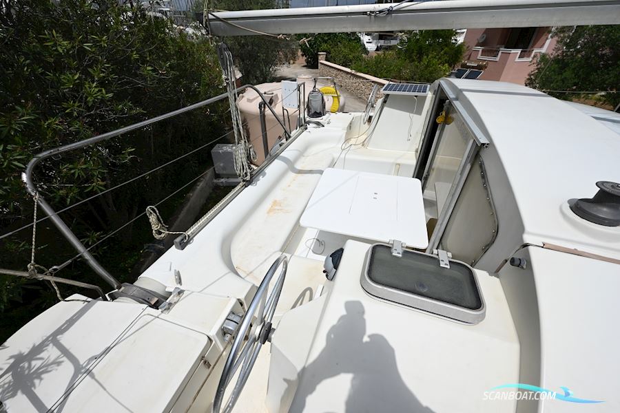 Beneteau Blue II Catamaran