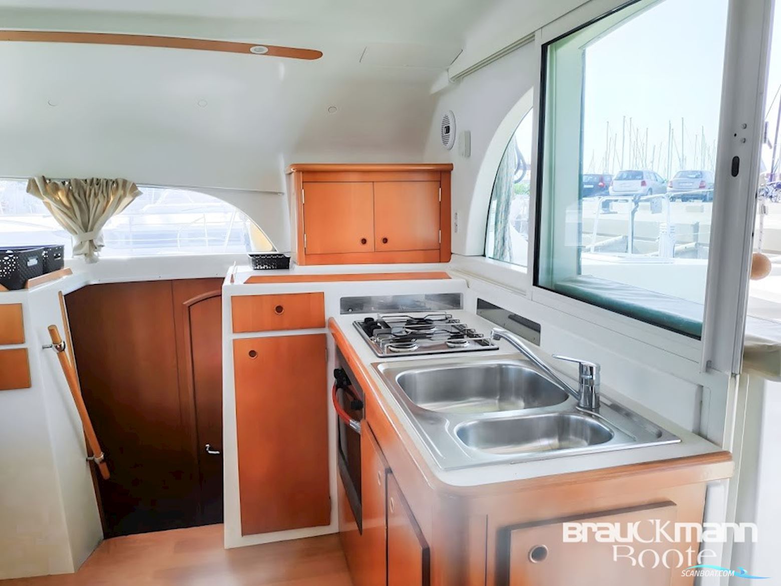 Beneteau Lagoon 380