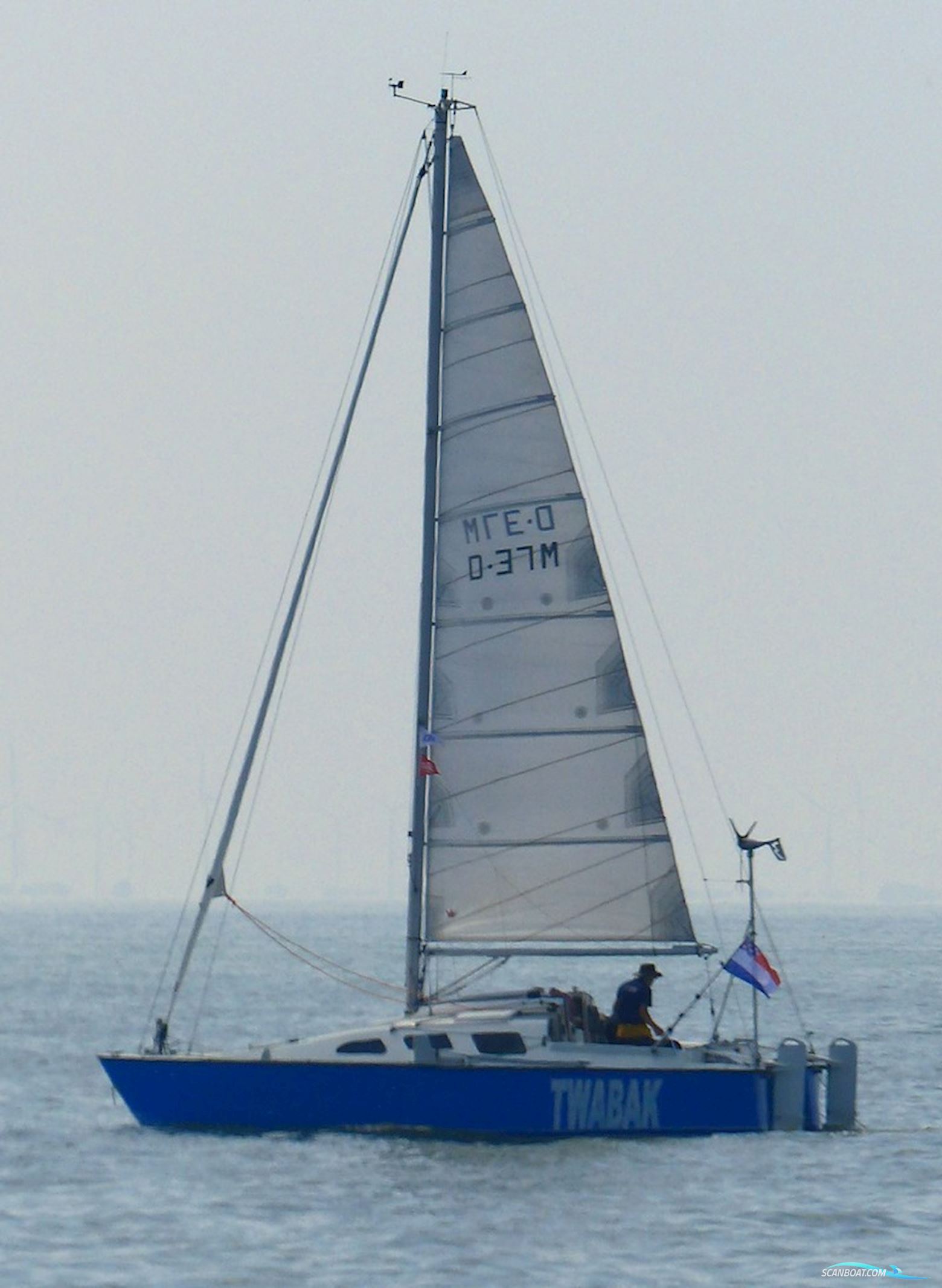 Bent E Hensen Havkat 27 Multihull boten 1981, met Yamaha 9.9 motor, The Netherlands