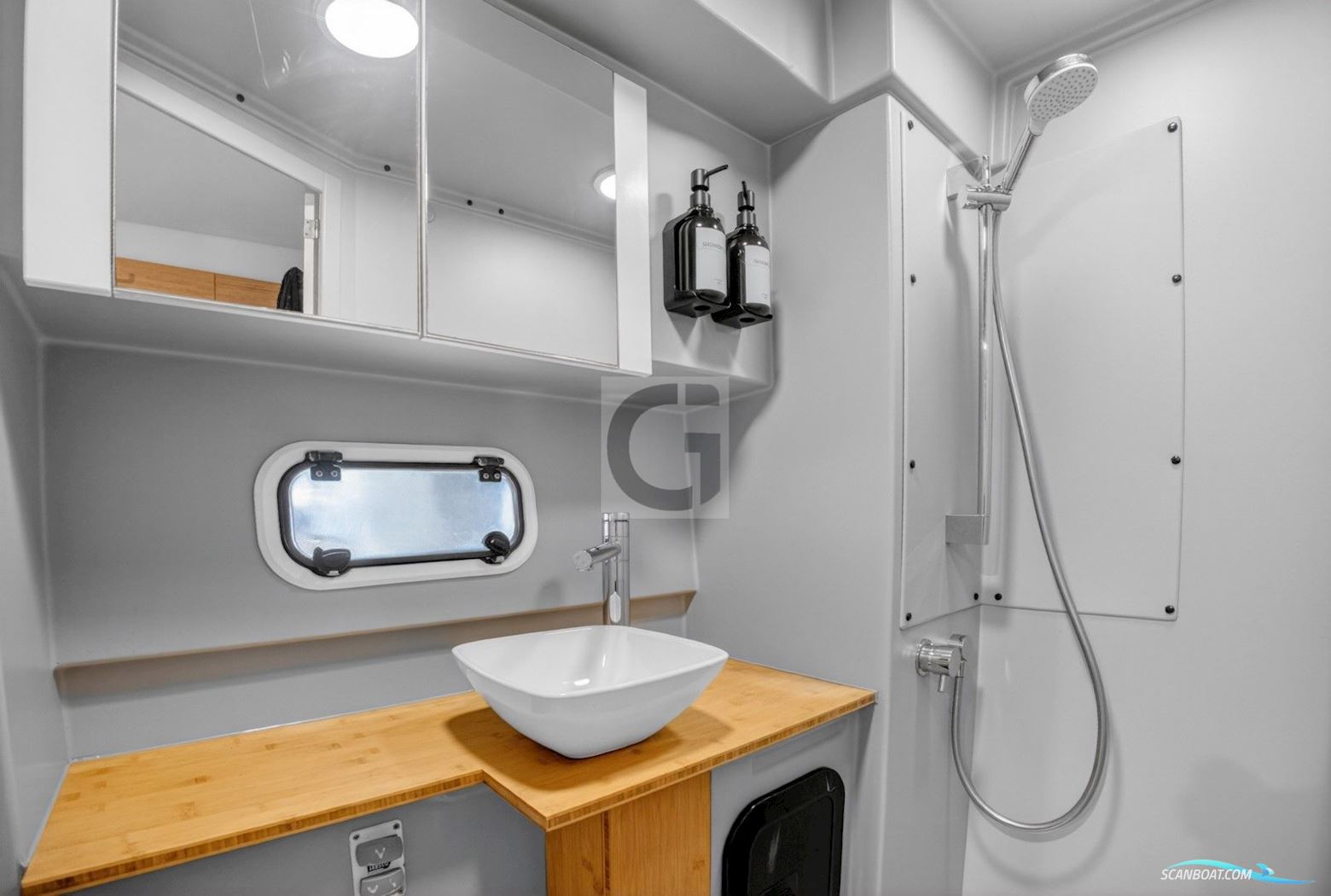 Catana Bali 4.5
