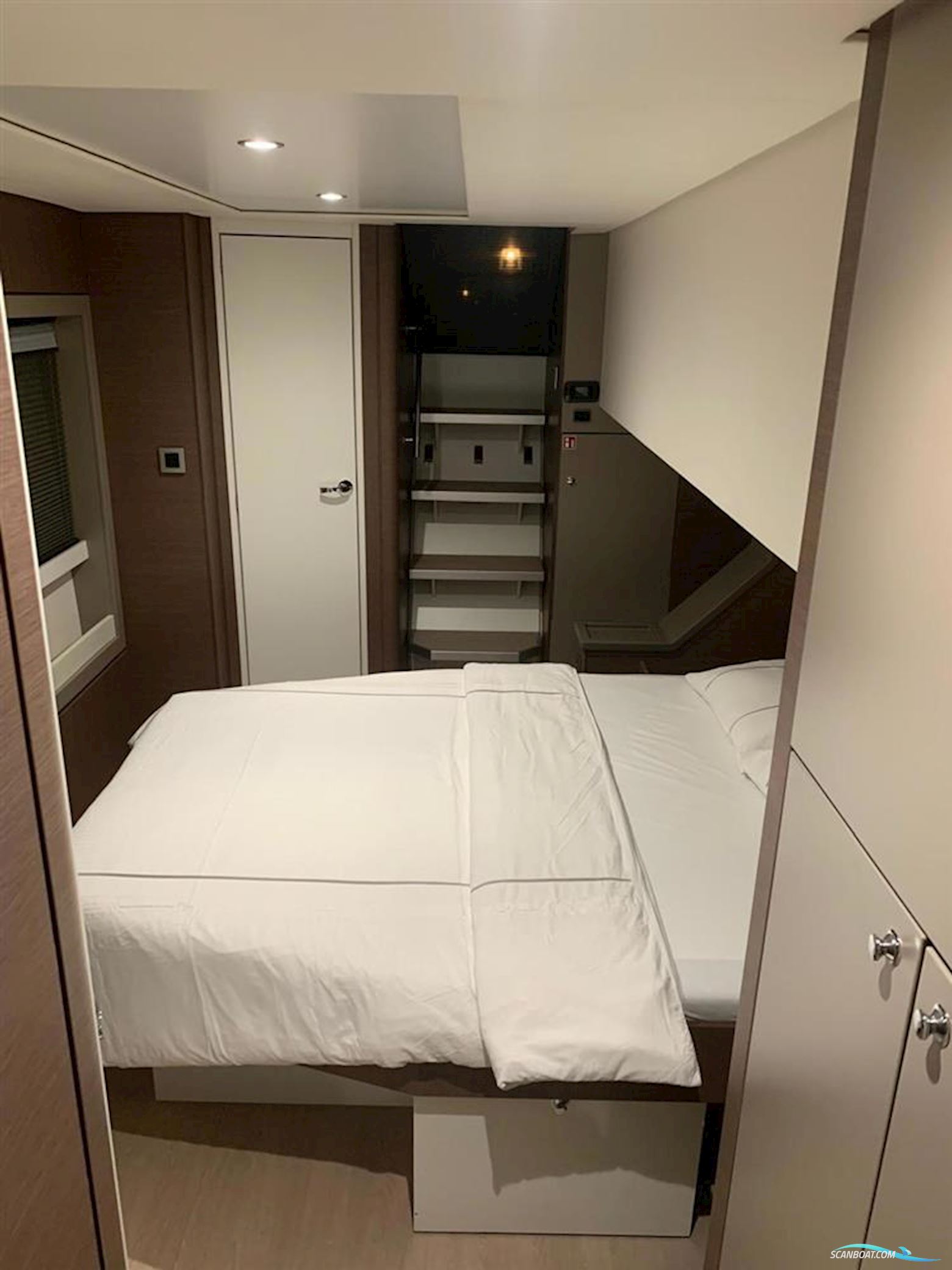 Catana Bali 4.8