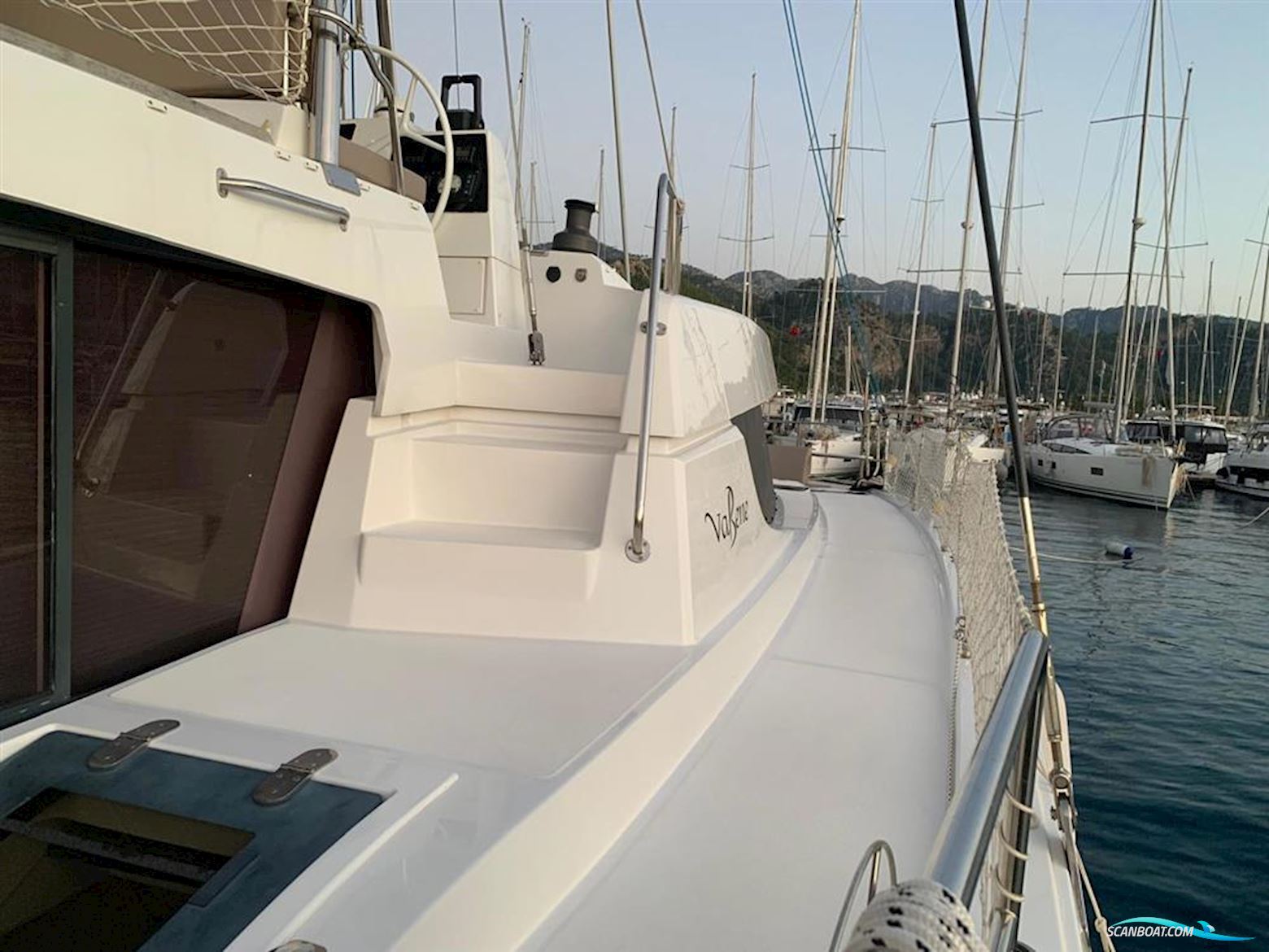 Catana Bali 4.8