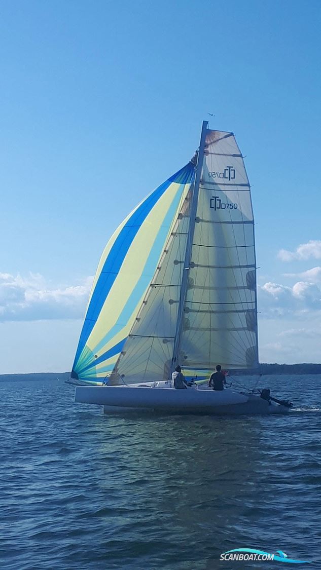 Corsair Sprint 750 MK II Multihull boten 2012, met Epropulsion Evo-L motor, Sweden