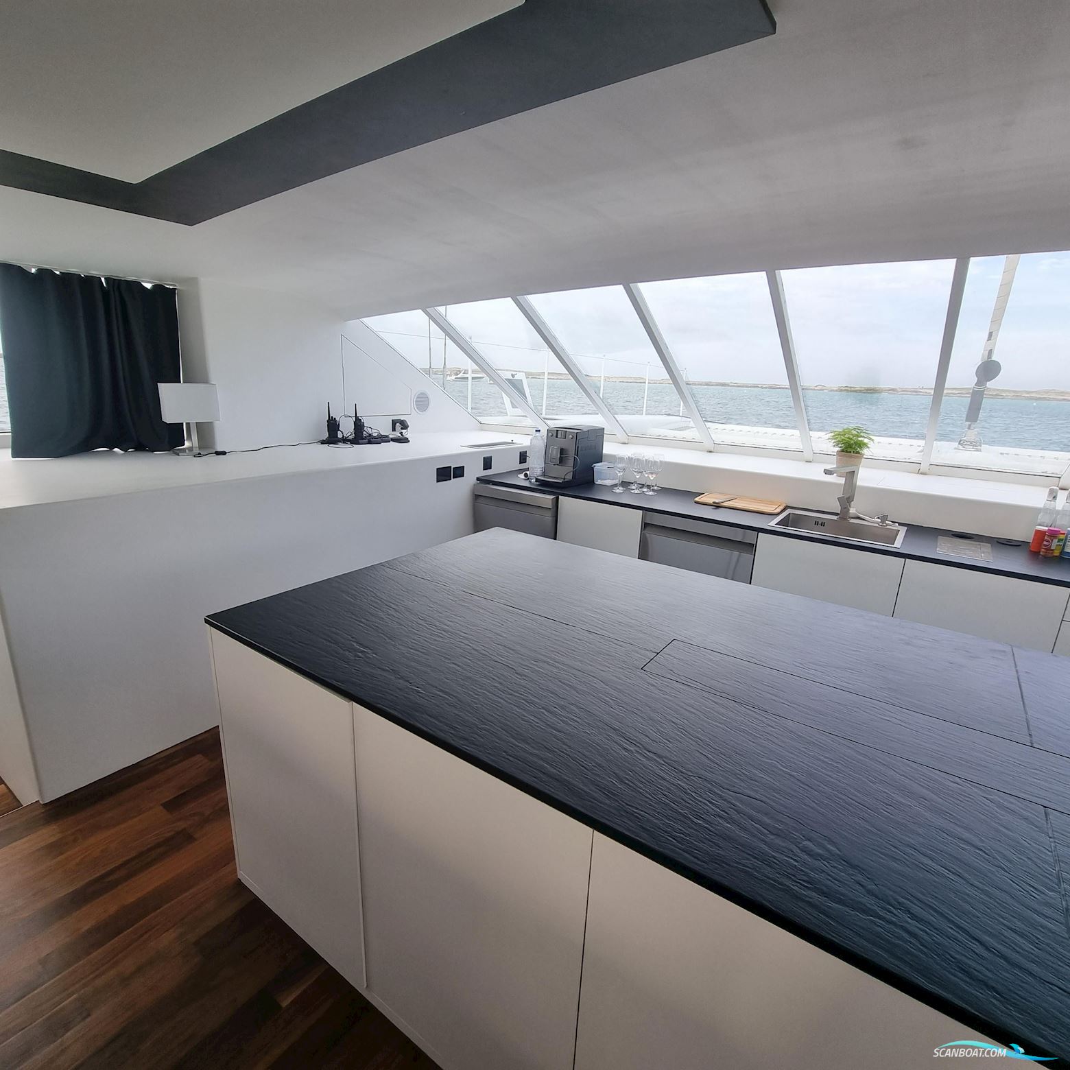 Custom 22m Catamaran