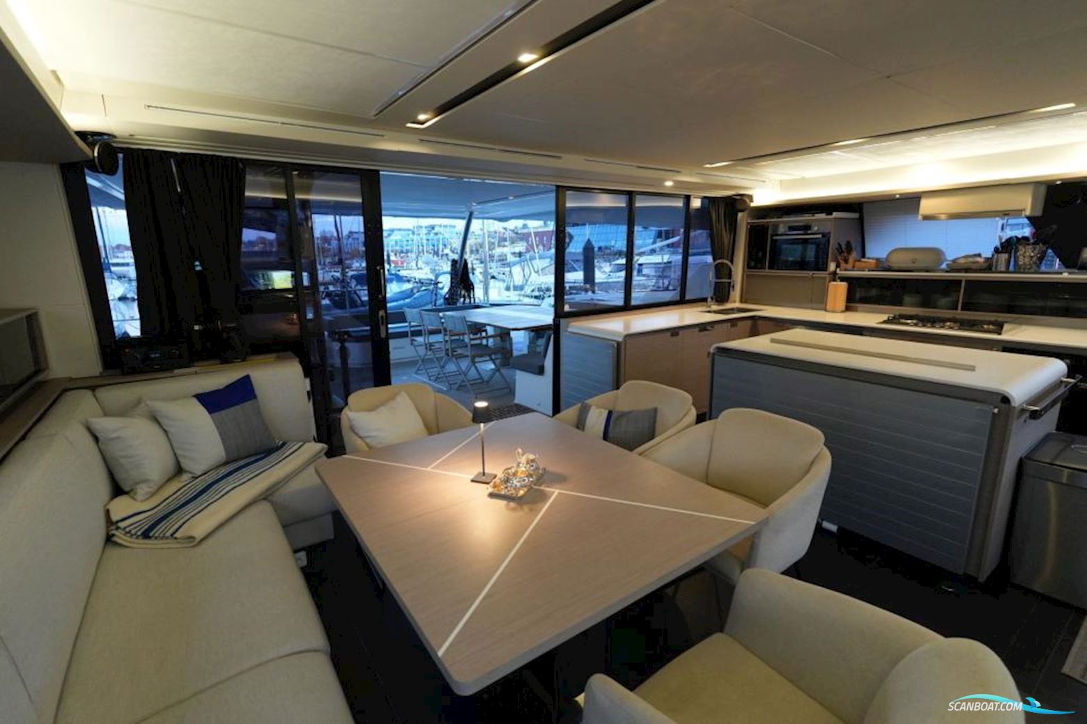 Fountaine Pajot Alegria 67