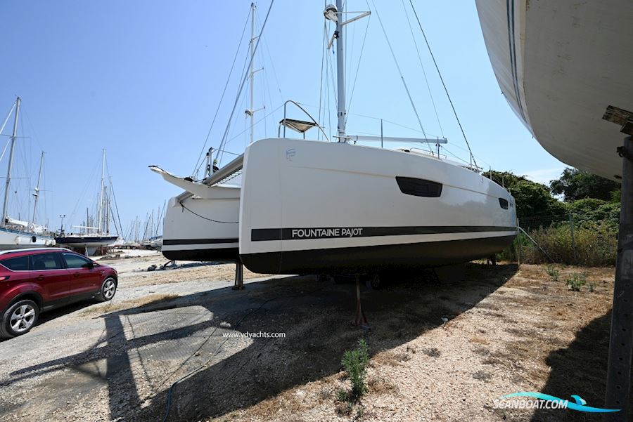Fountaine Pajot Astrea 42