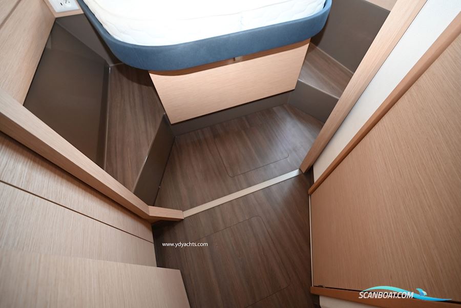 Fountaine Pajot Astrea 42