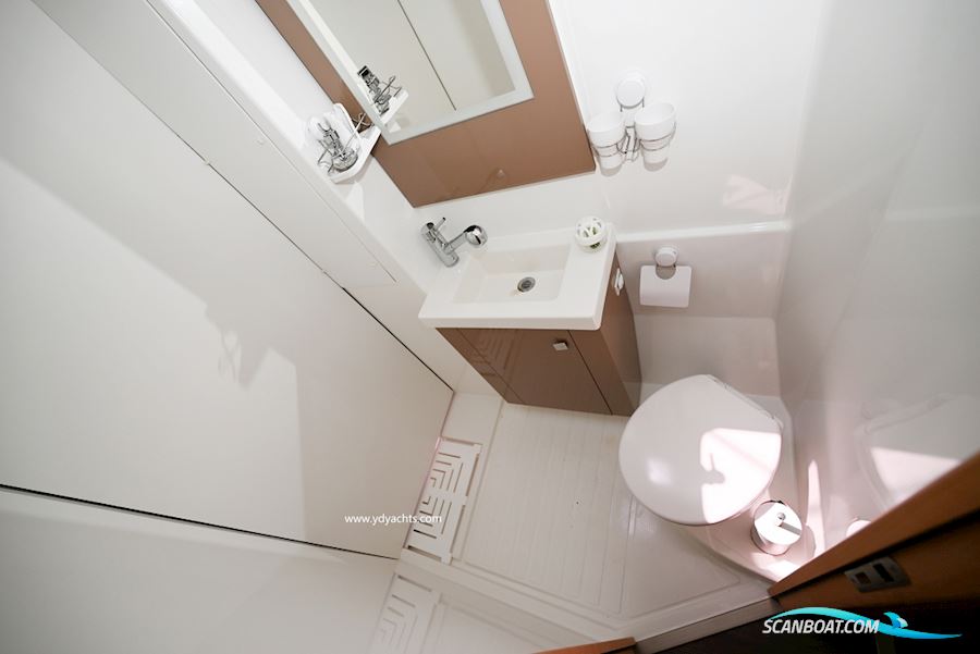 Fountaine Pajot Astrea 42