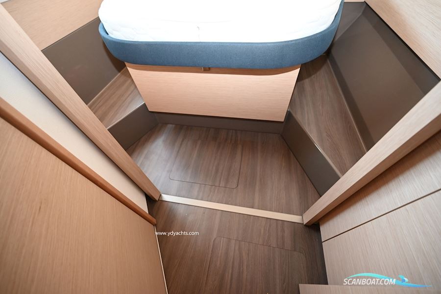 Fountaine Pajot Astrea 42