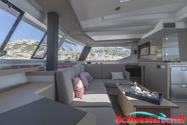 Fountaine Pajot Astrea 42