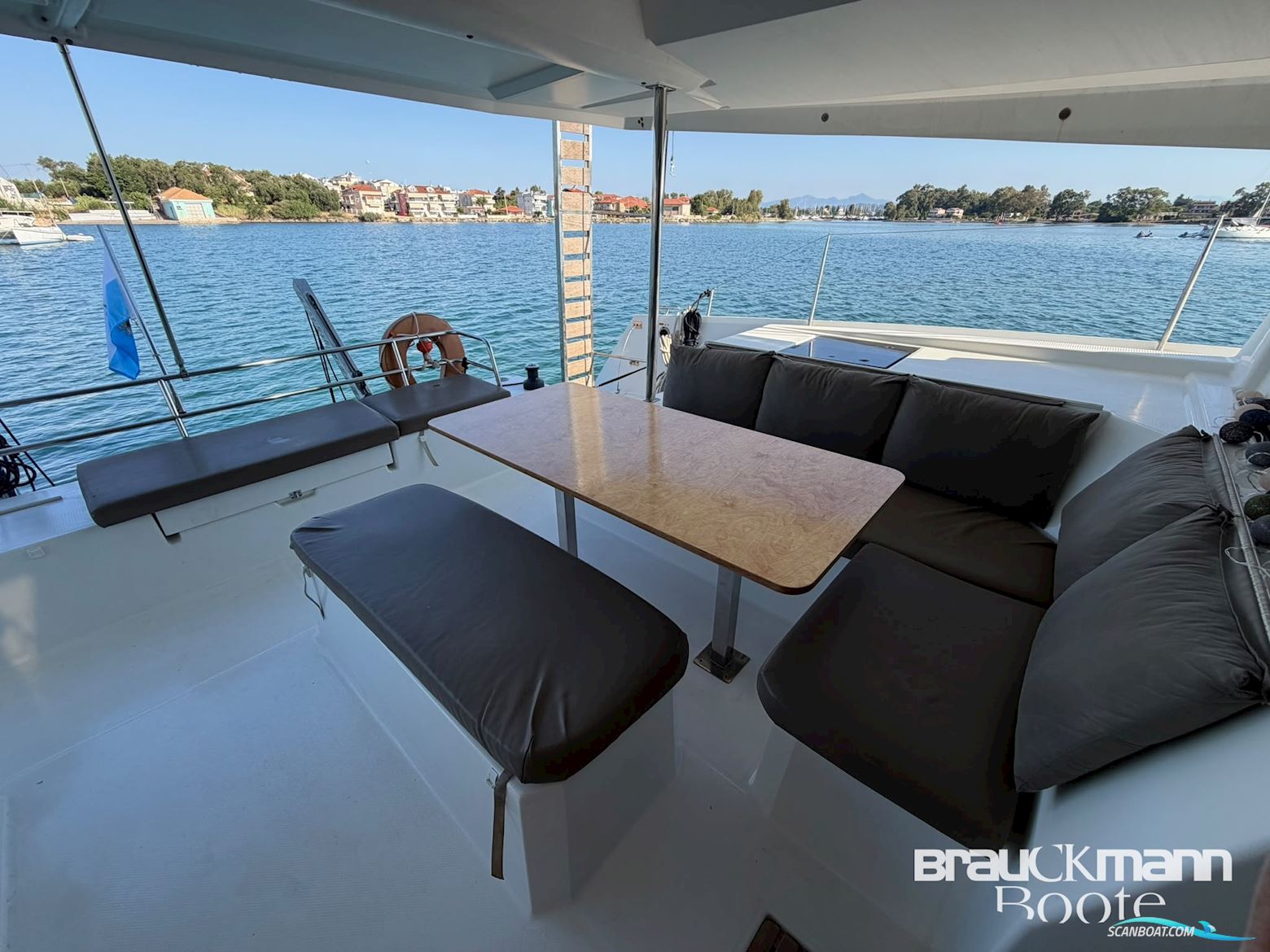 Fountaine Pajot Astrea 42
