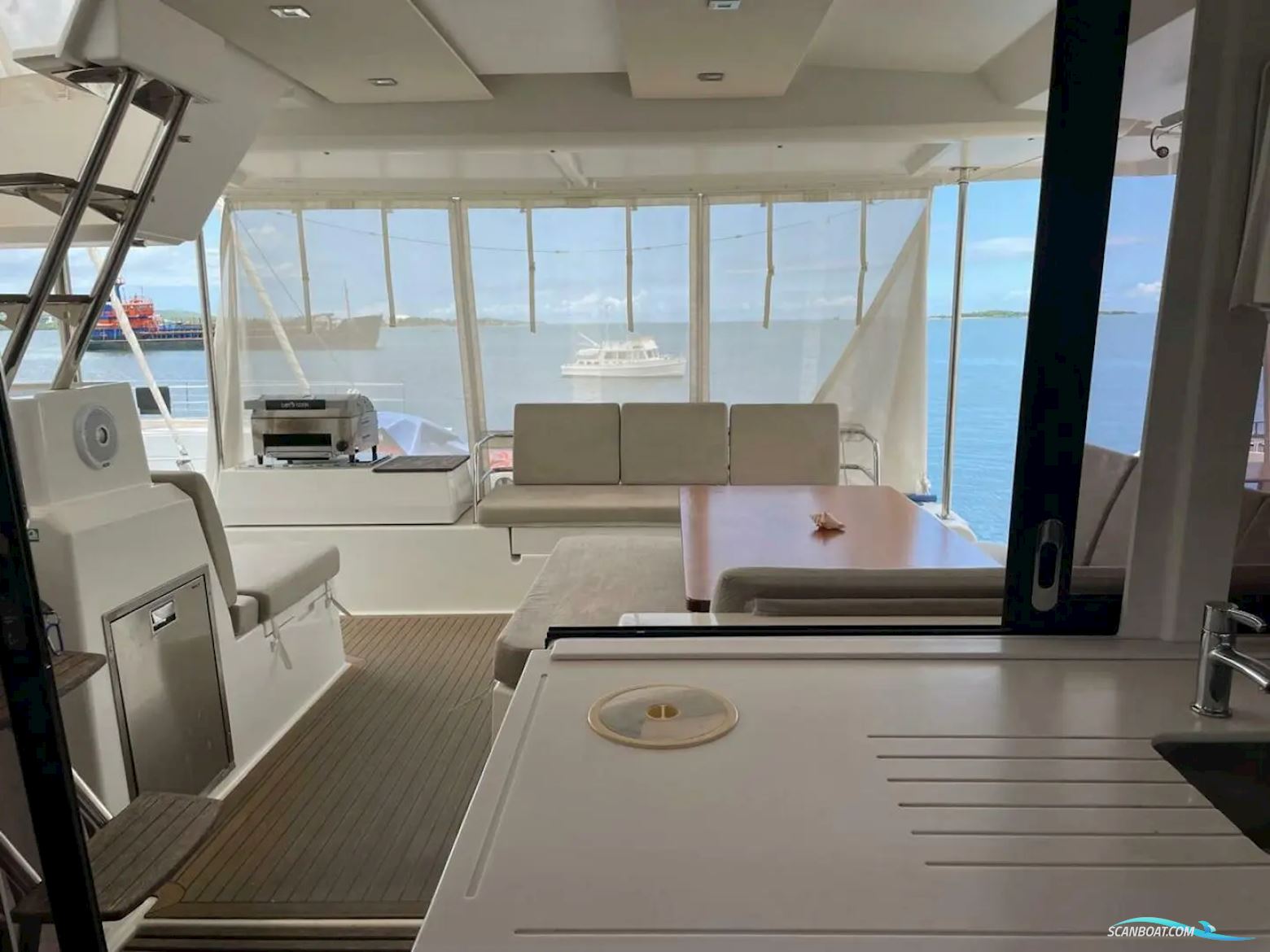 Fountaine Pajot Astrea 42