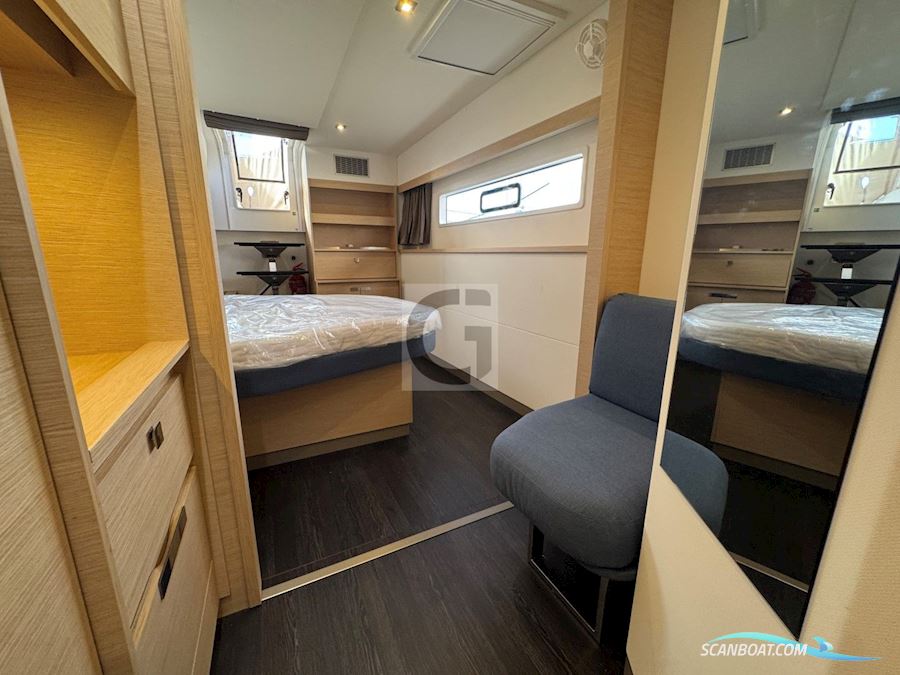 Fountaine Pajot Aura 51
