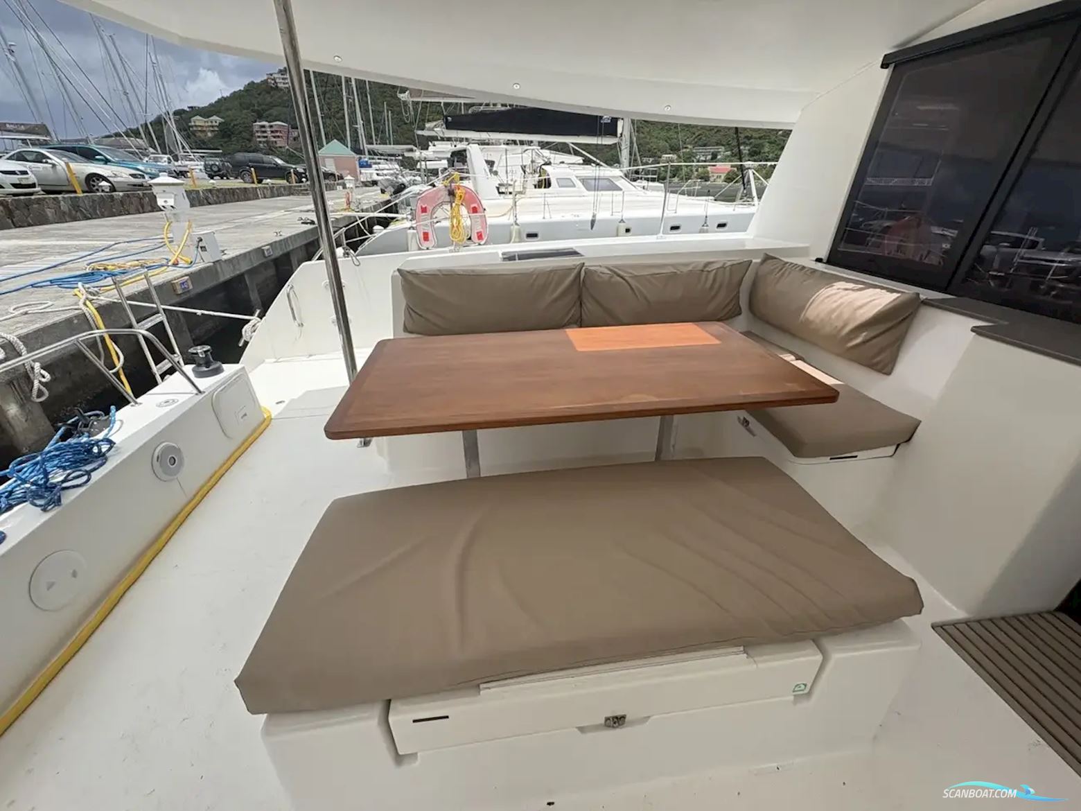 Fountaine Pajot Helia 44 Evolution Oceanic Package