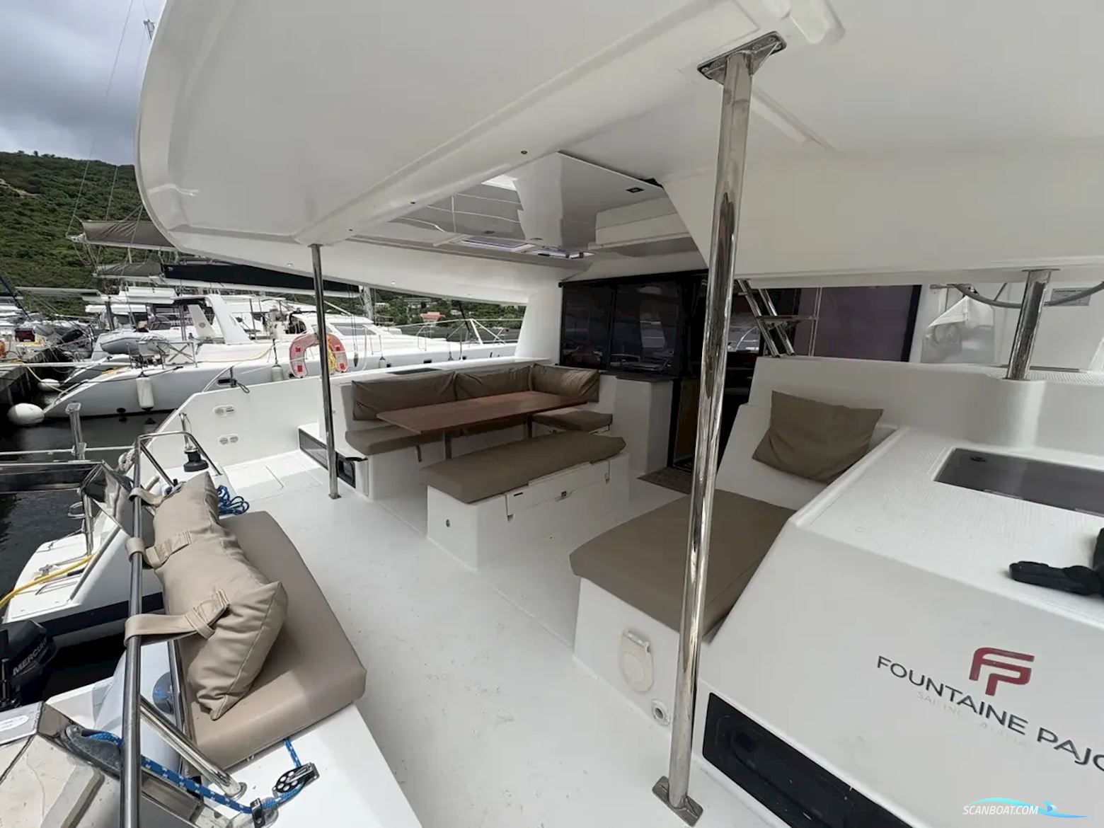 Fountaine Pajot Helia 44 Evolution Oceanic Package