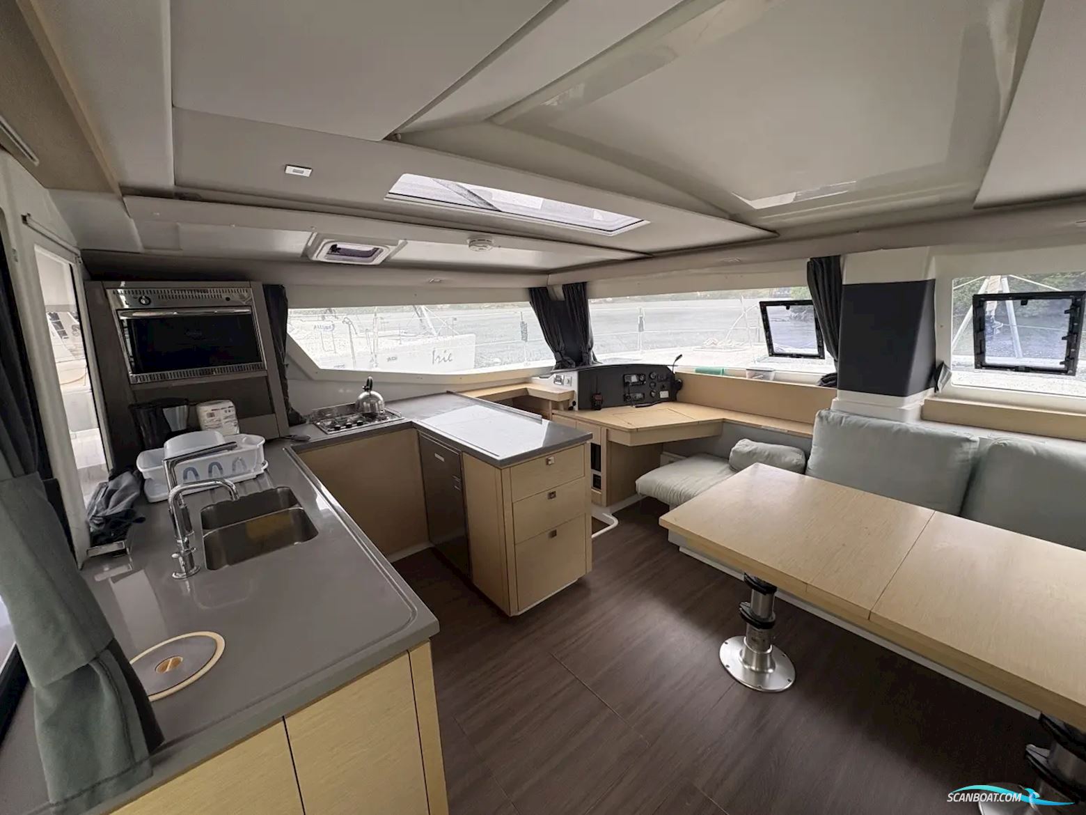 Fountaine Pajot Helia 44 Evolution Oceanic Package