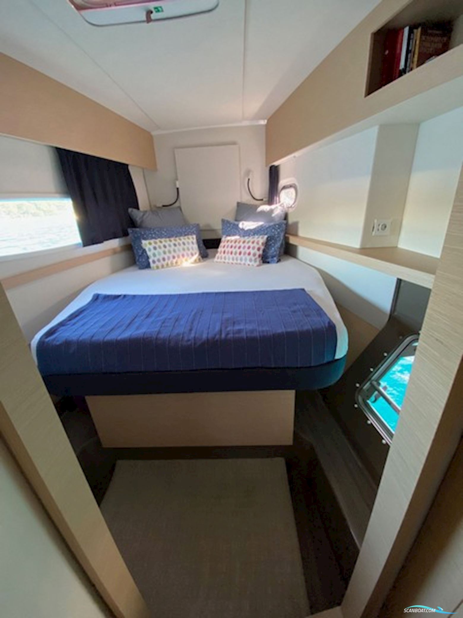 Fountaine Pajot Helia 44