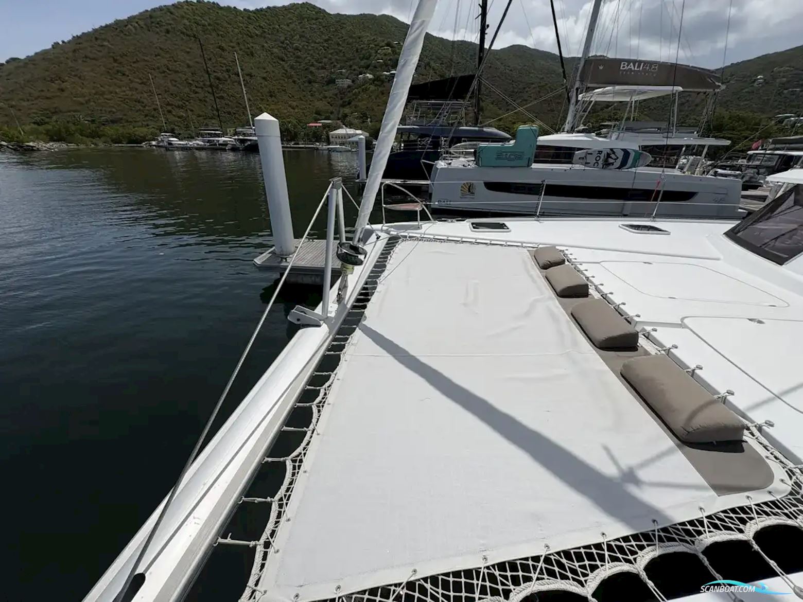 Fountaine Pajot Helia 44