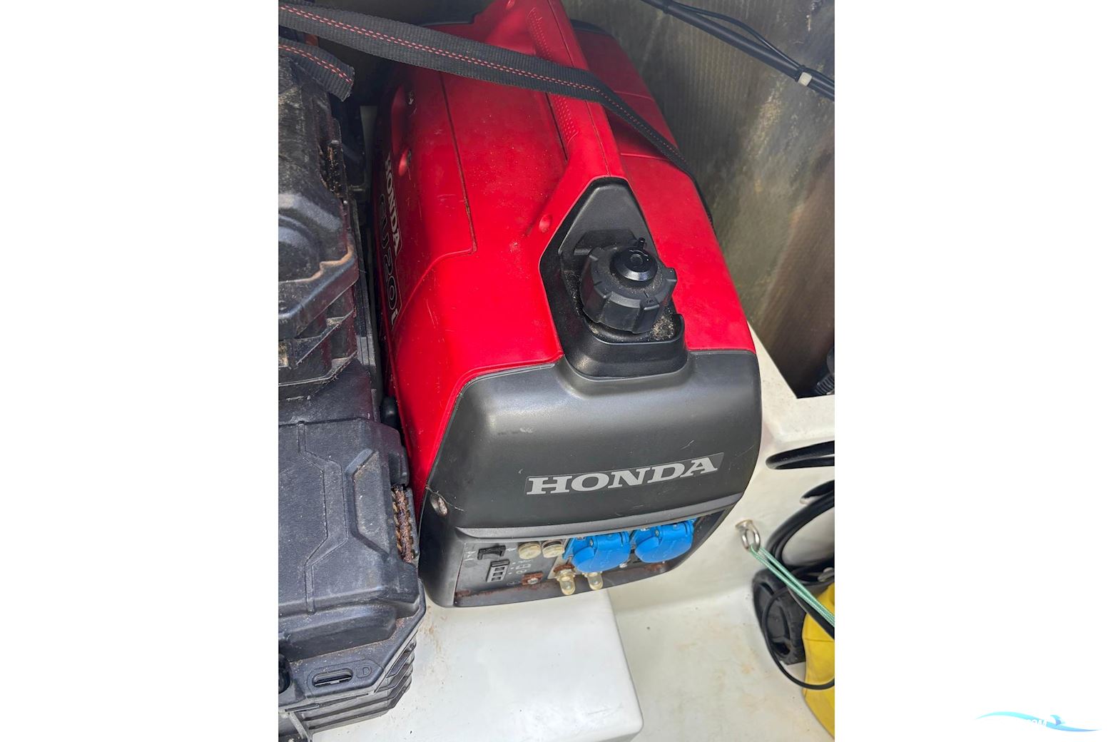 Fountaine Pajot Lucia 40