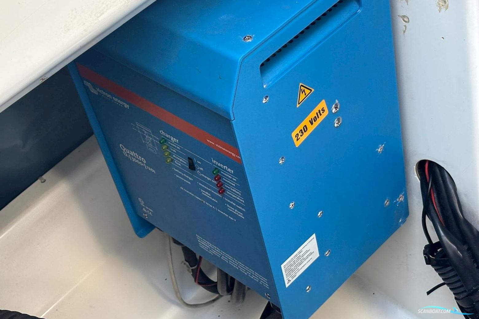 Fountaine Pajot Lucia 40