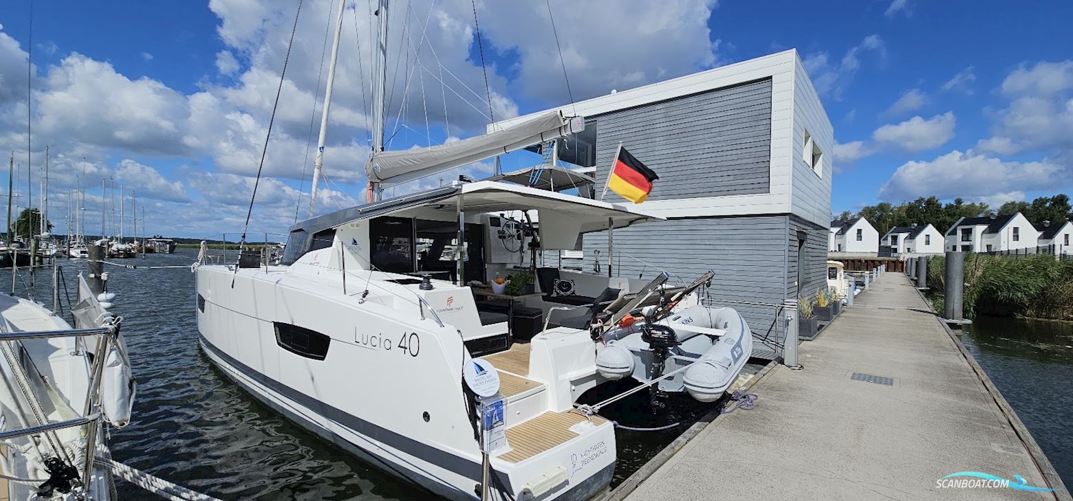Fountaine Pajot Lucia 40