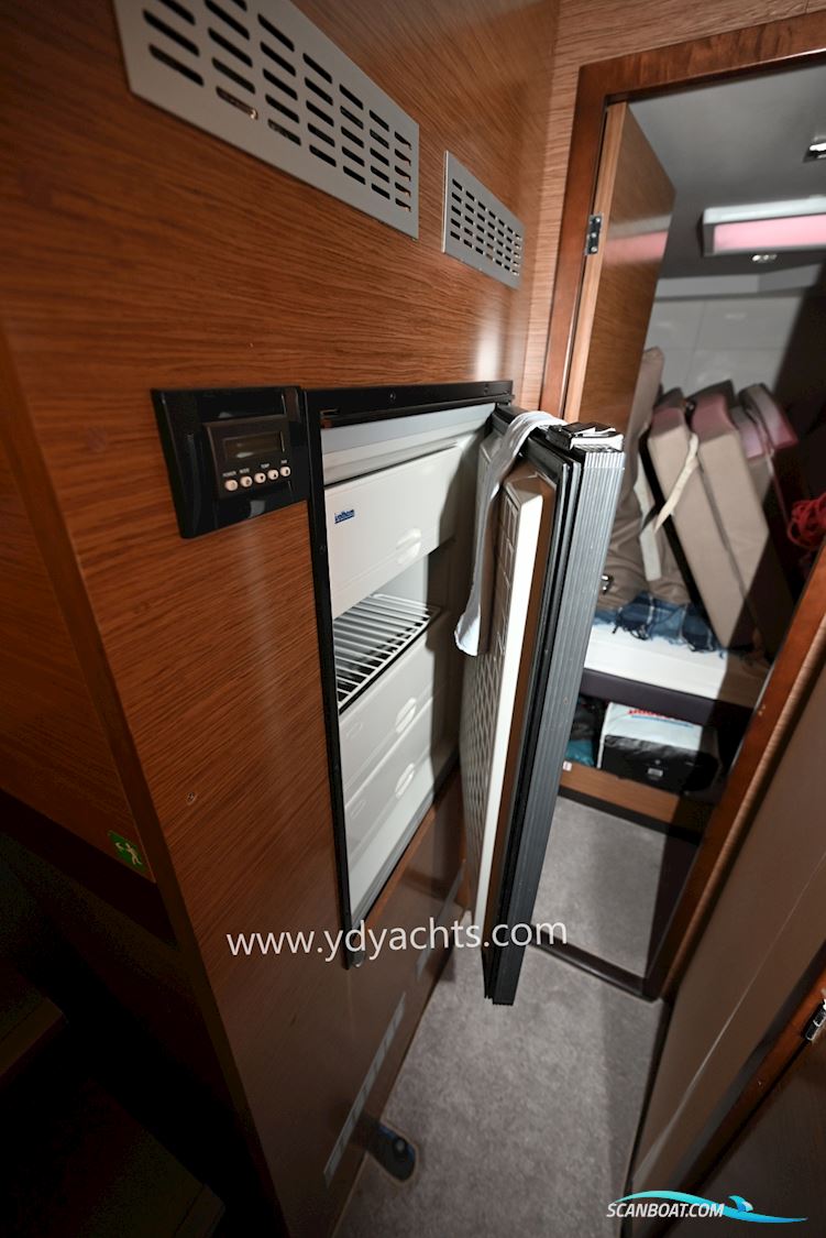 Fountaine Pajot MY 37