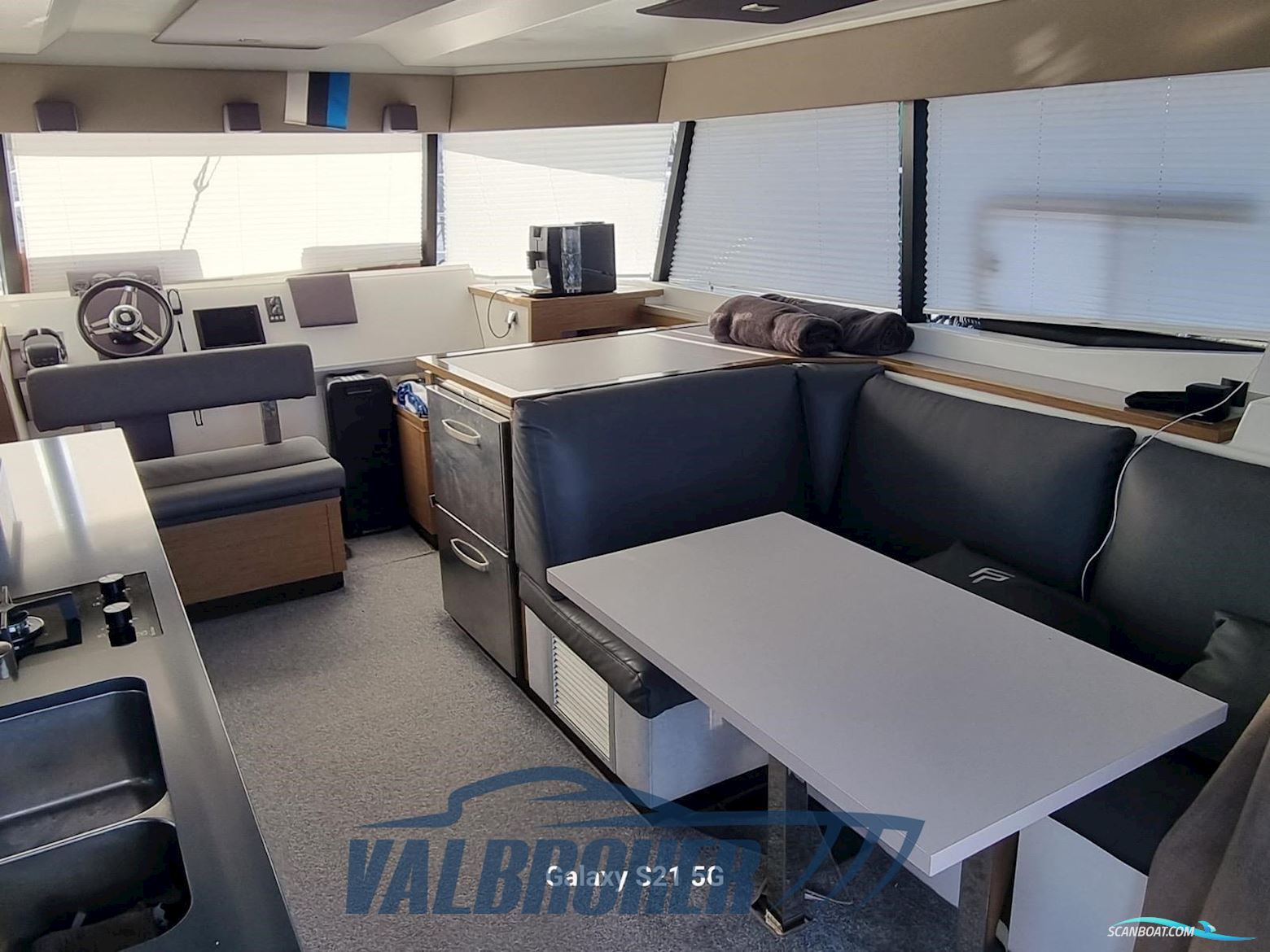 Fountaine Pajot Pajot 37