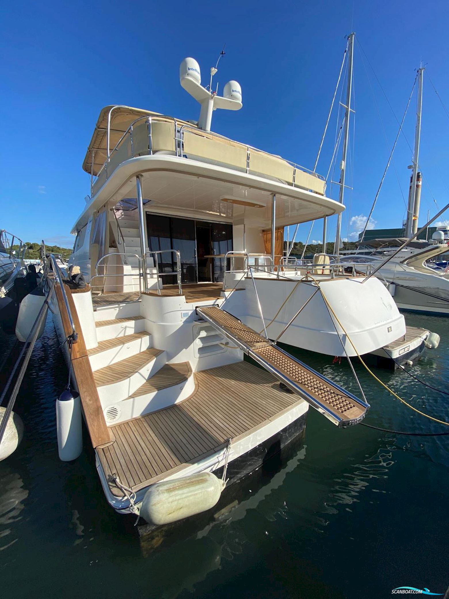 Fountaine Pajot Queensland 55
